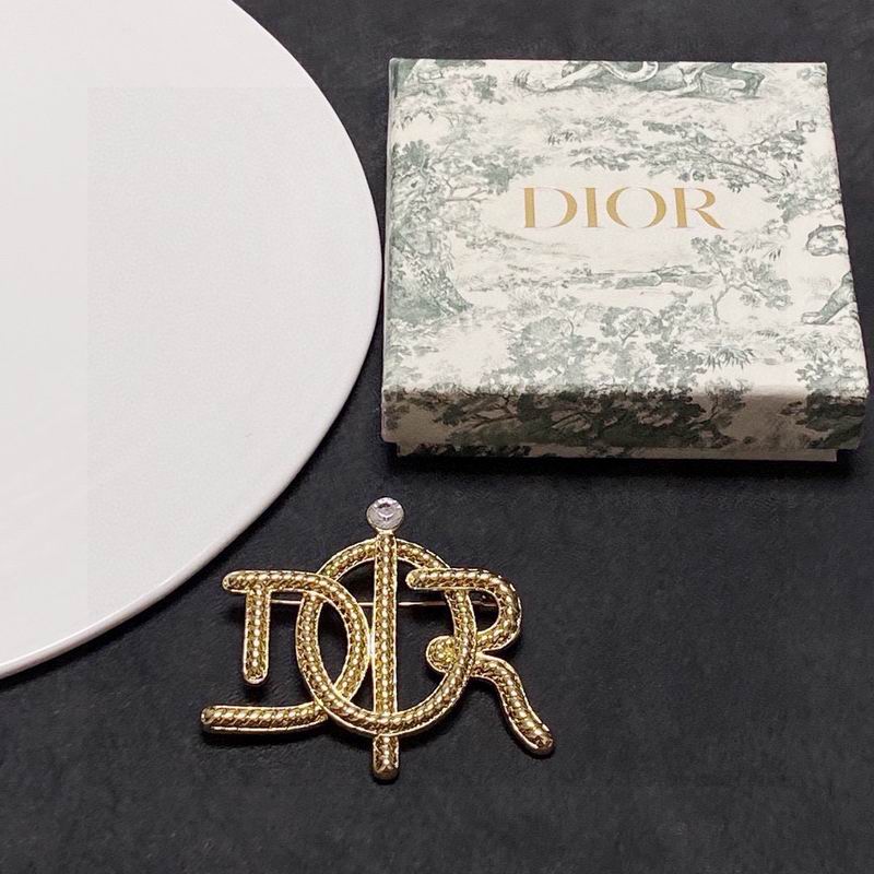 Dior Brooch 06yxs04